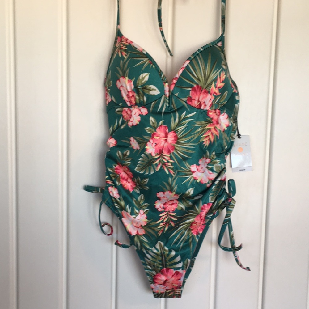 Shade & Shore one piece swim suit